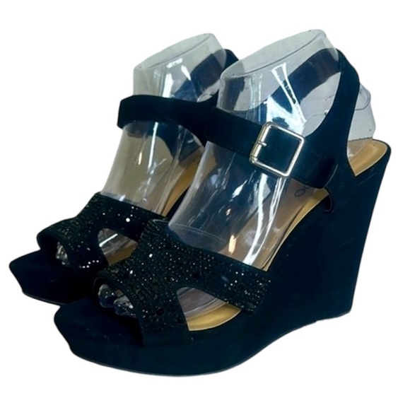 me too Shoes - Me Too Wedge Suede Upper Heels for Women Size 8